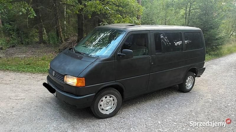 Czarny Używany 1993 VW T4 Van | 13 700 zł - Obraz 1/4