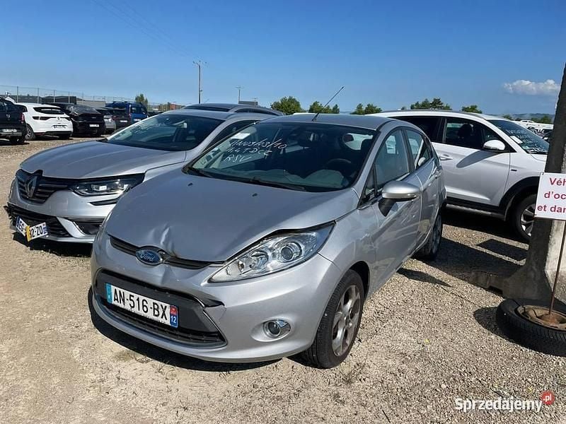 Szary Używany 2010 Ford Fiesta Titanium Hatchback | 6700 zł - Obraz 1/4