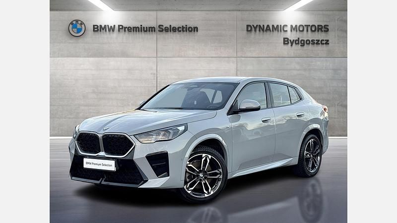 Szary skyscraper metalizowany Używany 2024 BMW X2 Luxury Line SUV | 182 900 zł (Uczciwa cena) - Obraz 1/3