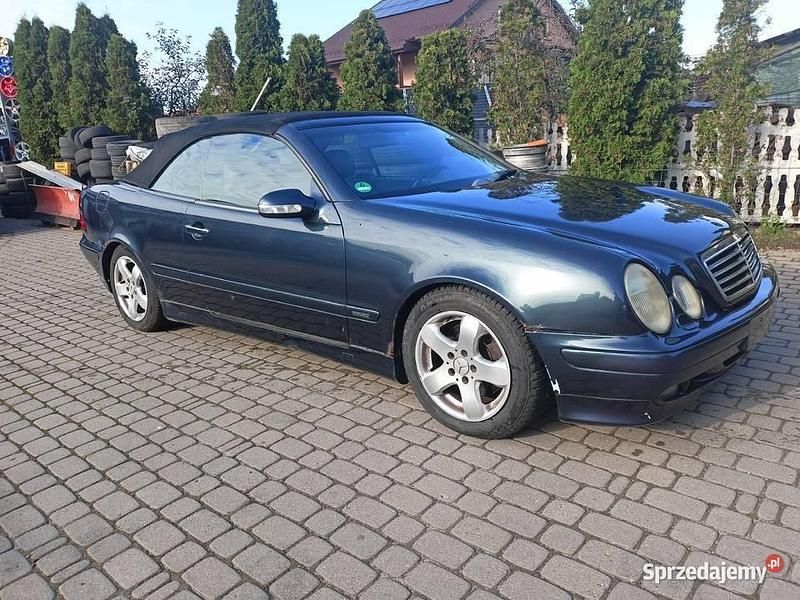 Granatowy Używany 2002 Mercedes CLK200 Kabriolet | 8900 zł - Obraz 1/4