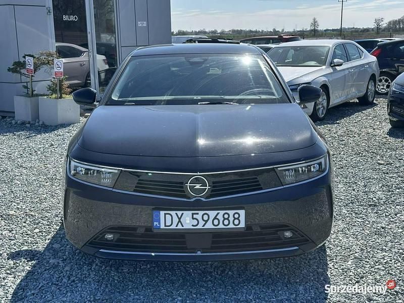 Czarny Używany 2023 Opel Astra Business Hatchback | 69 900 zł (Drogi) - Obraz 1/4