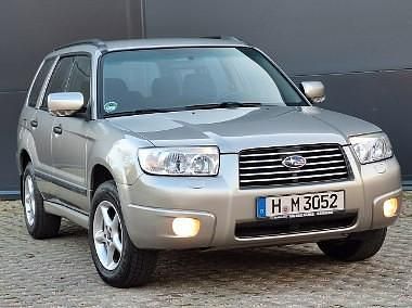 Szary Używany 2005 Subaru Forester SUV | 31 900 zł - Obraz 1/4