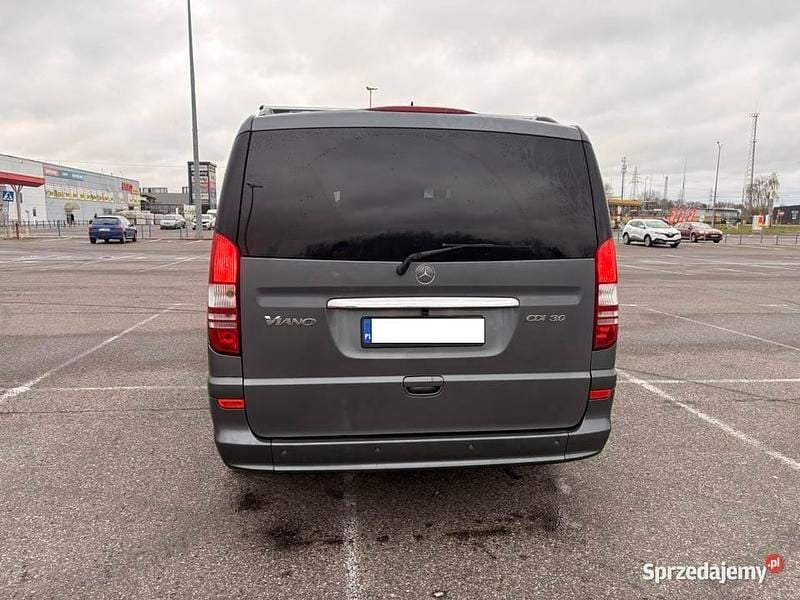 Używany Mercedes Viano 2011 Grafitowy Minivan