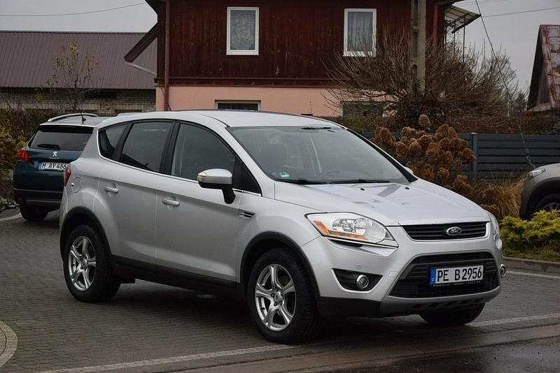 Używany Ford Kuga 140 KM (102 kW) 2012 Srebrny SUV