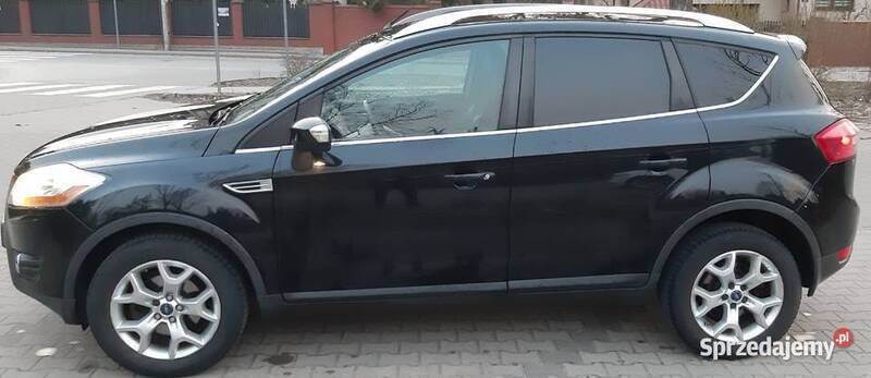 Czarny Używany 2010 Ford Kuga SUV | 28 900 zł (Uczciwa cena) - Obraz 1/4
