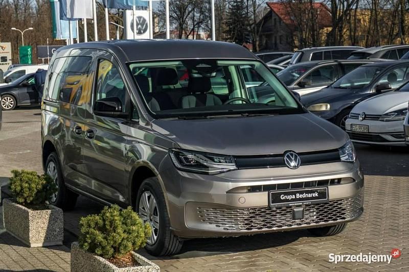 Nowe VW Caddy Trendline 2026 Beżowy Minivan