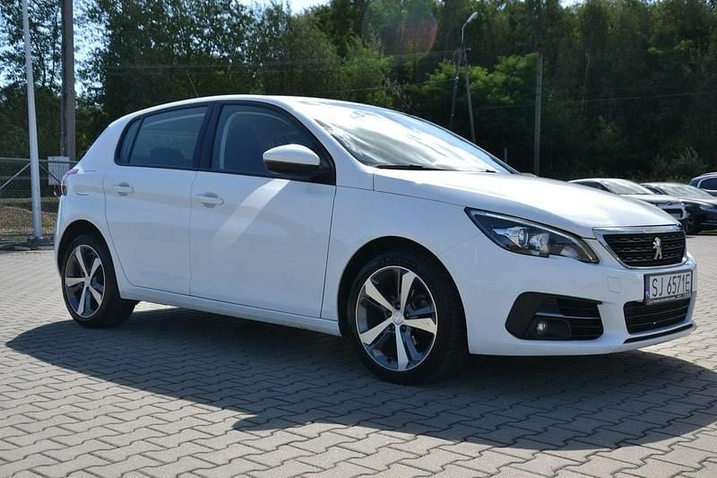 Biały Używany 2019 Peugeot 308 Hatchback | 35 500 zł (Uczciwa cena) - Obraz 1/4