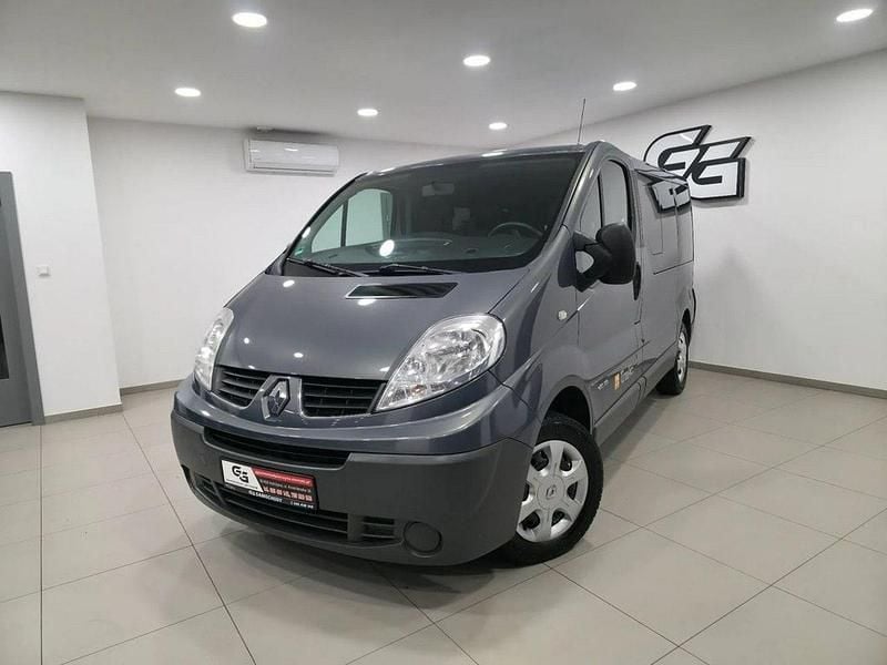 Szary Używany 2011 Renault Trafic Van | 59 999 zł (Dość drogi) - Obraz 1/4