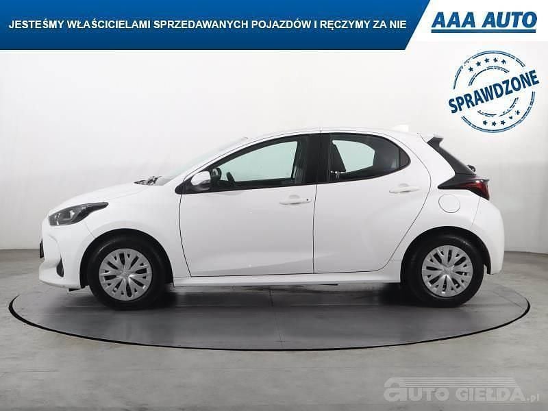 Używany Toyota Yaris 2021 Biały Hatchback