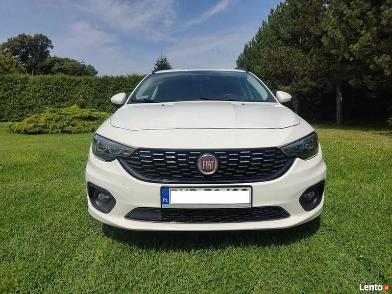 Biały Używany 2017 Fiat Tipo Lounge Kombi | 28 500 zł - Obraz 1/4