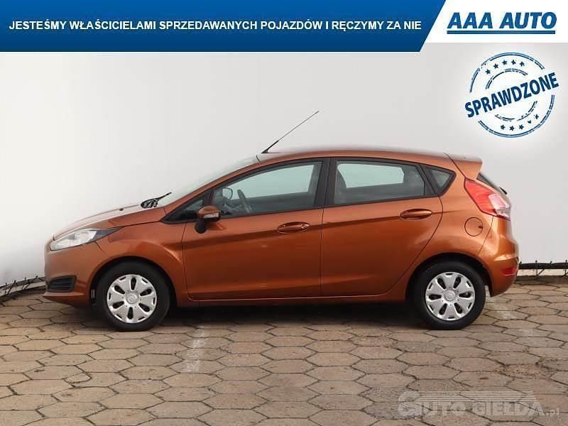 Używany Ford Fiesta 2015 Brązowy