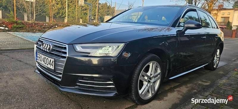 Czarny Używany 2016 Audi A4 Sport Kombi | 49 900 zł (Dobra cena) - Obraz 1/4