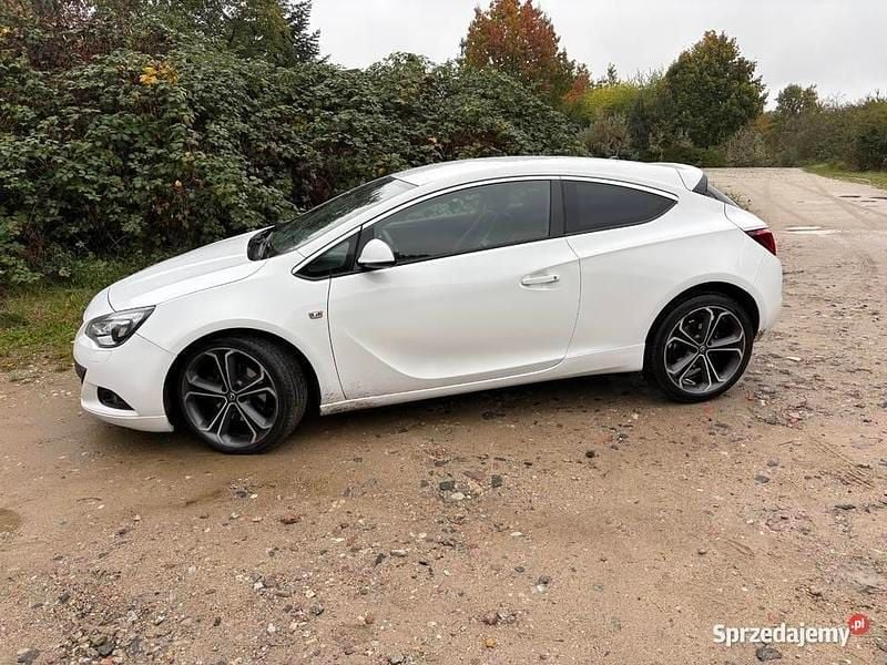 Używany Opel Astra GTC OPC 2012