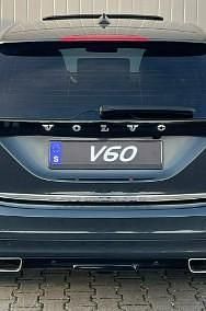 Używany Volvo V60 220 KM (161 kW) 2014 Czarny Kombi