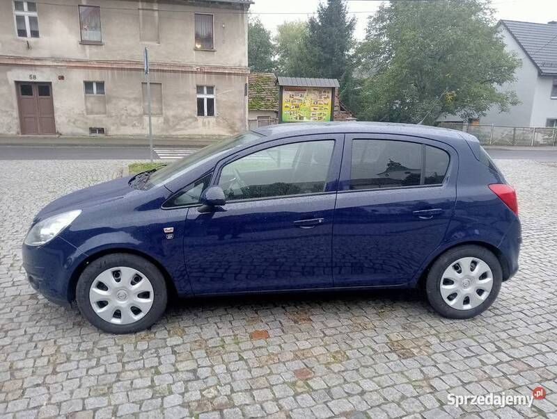 Niebieski Używany 2011 Opel Corsa Hatchback | 14 900 zł (Uczciwa cena) - Obraz 1/4