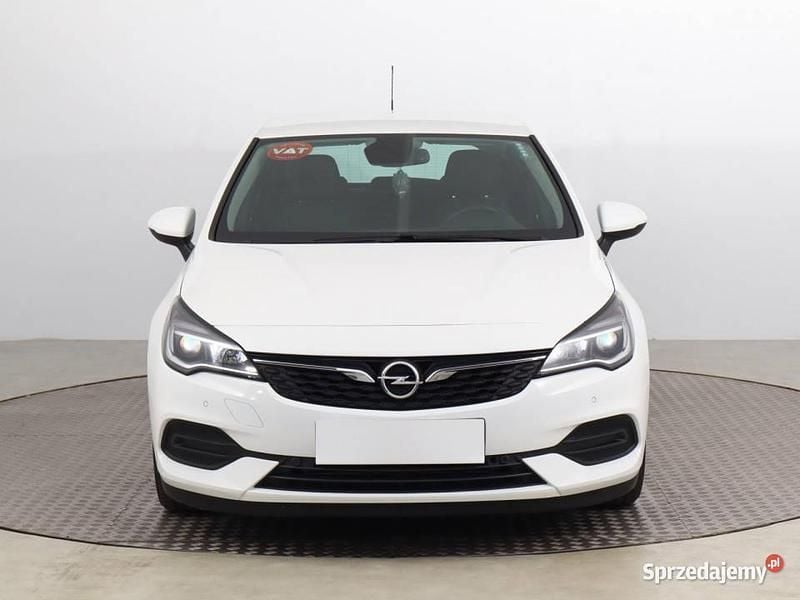 Srebrny Używany 2020 Opel Astra Hatchback | 39 999 zł (Dobra cena) - Obraz 1/4