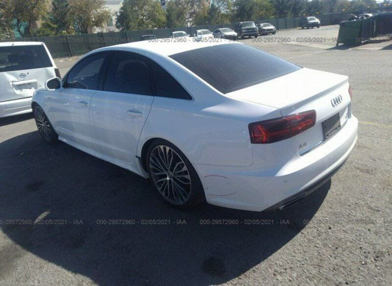 Używany Audi A6 Premium Plus 252 KM (185 kW) 2016 Biały Sedan/Limuzyna