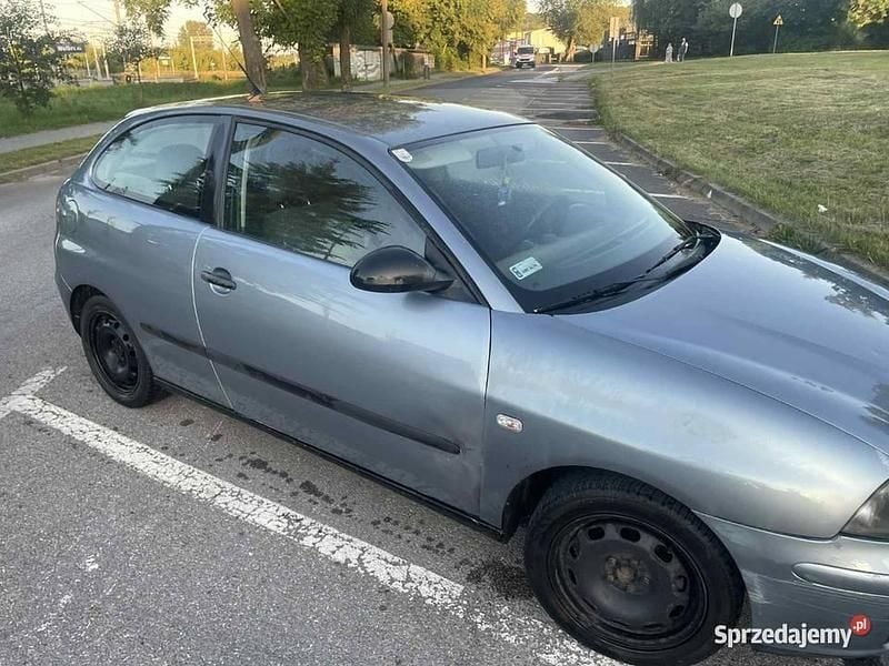 Używany 2005 Seat Ibiza | 2300 zł (Dobra cena) - Obraz 1/4