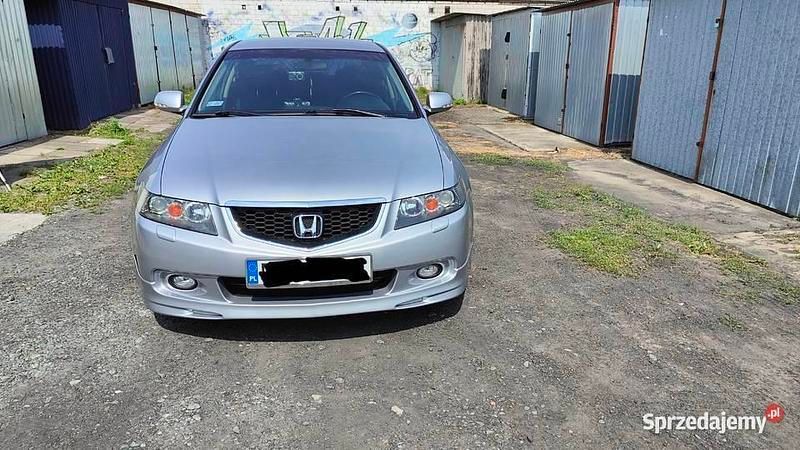 Srebrny Używany 2005 Honda Accord Type S Sedan/Limuzyna | 31 599 zł - Obraz 1/4