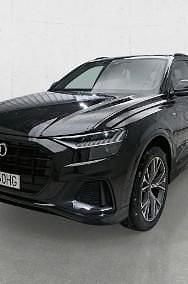 Używany Audi Q8 Ambiente 286 KM (210 kW) 2023 Czarny SUV