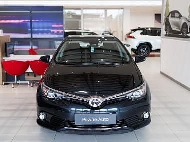 Czarny Używany 2017 Toyota Auris Premium Hatchback | 65 850 zł (Uczciwa cena) - Obraz 1/4
