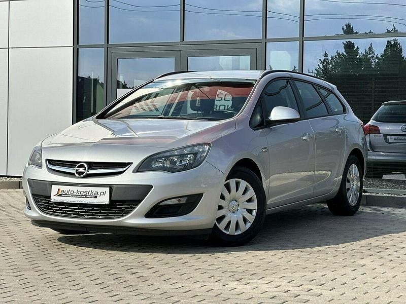 Srebrny Używany 2013 Opel Astra Kombi | 20 999 zł (Uczciwa cena) - Obraz 1/3