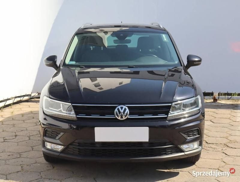 Czarny Używany 2016 VW Tiguan SUV | 61 999 zł (Uczciwa cena) - Obraz 1/4