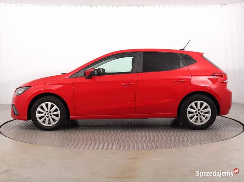 Używany Seat Ibiza 2022 Czerwony Hatchback