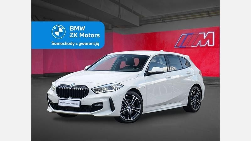 Biel alpejska Używany 2023 BMW 118 Shadowline Hatchback | 106 900 zł (Dobra cena) - Obraz 1/3
