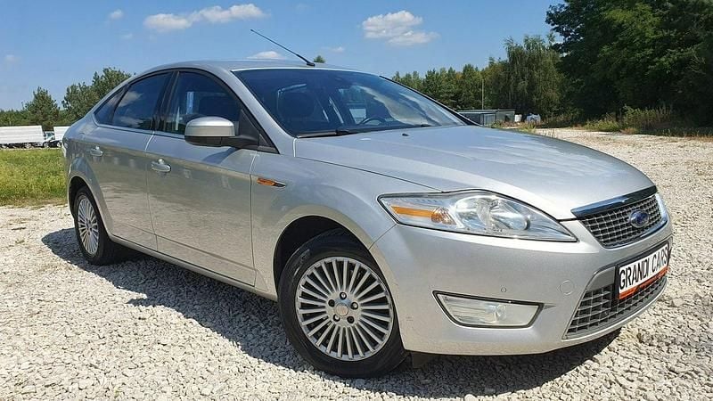 Używany Ford Mondeo Titanium 146 KM (107 kW) 2010 Srebrny Sedan/Limuzyna