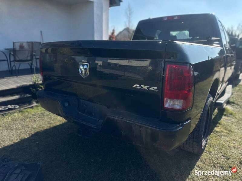 Czarny Używany 2013 Dodge Ram Pickup | 39 900 zł - Obraz 1/4