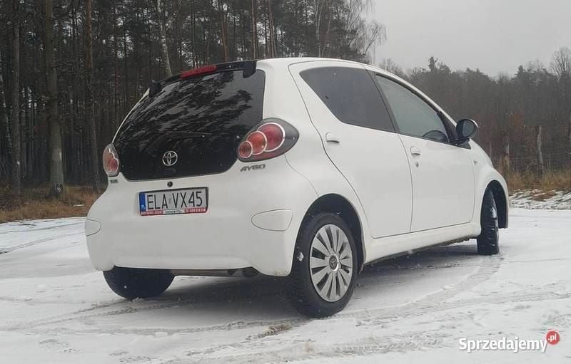 Używany Toyota Aygo 2014 Biały Hatchback