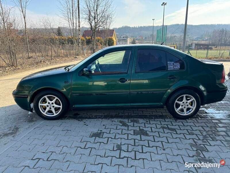 Używany VW Bora 2000 Zielony Sedan/Limuzyna