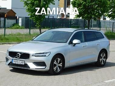 Srebrny Używany 2020 Volvo V60 Kombi | 64 444 zł (Uczciwa cena) - Obraz 1/4