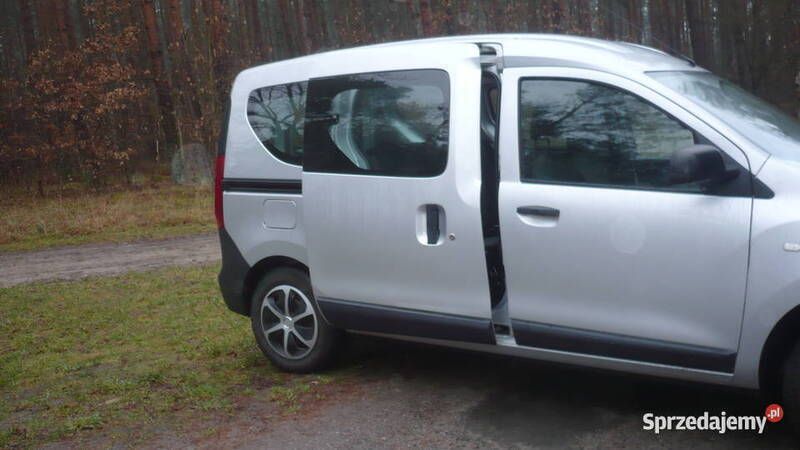Używany Dacia Dokker 102 KM (75 kW) 2018 Srebrny Minivan