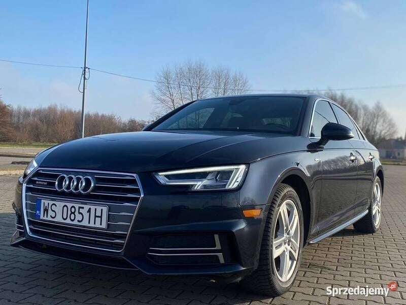 Używany Audi A4 2018 Granatowy Sedan/Limuzyna