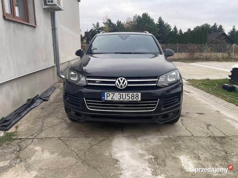 Czarny Używany 2013 VW Touareg R-line SUV | 66 000 zł - Obraz 1/4