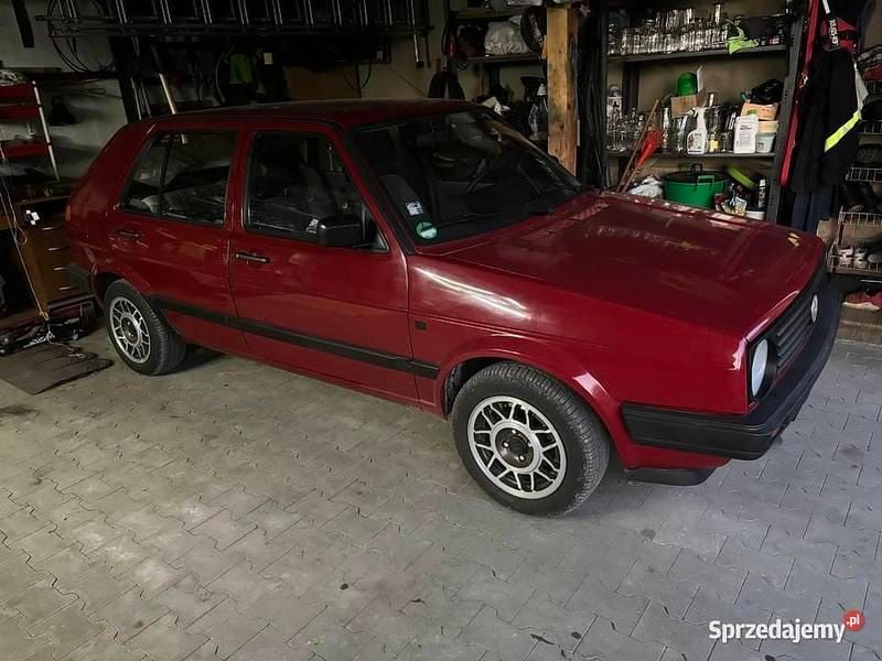Używany VW Golf II 1991 Czerwony Hatchback