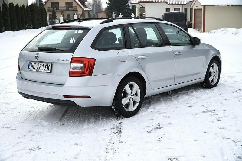 Używany Skoda Octavia 115 KM (84 kW) 2019 Srebrny (metalik) Kombi