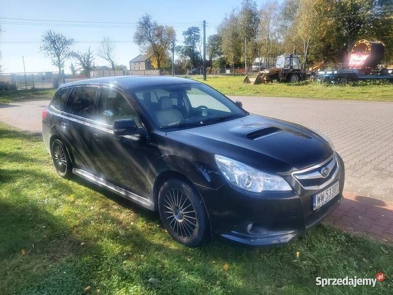 Czarny Używany 2010 Subaru Legacy Kombi | 15 999 zł (Dobra cena) - Obraz 1/1