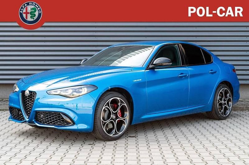Lakier metalizowany niebieski misano blue Nowe 2025 Alfa Romeo Giulia Veloce Sedan/Limuzyna | 234 500 zł (Dość drogi) - Obraz 1/4