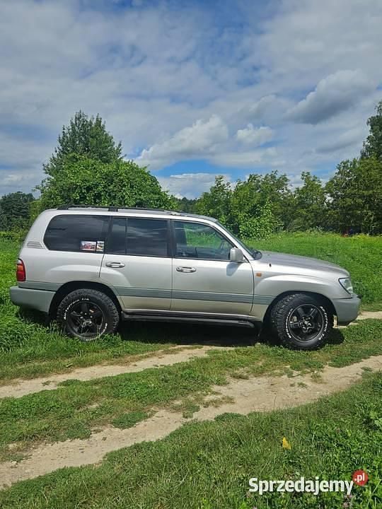 Srebrny Używany 2005 Toyota Land Cruiser SUV | 55 000 zł - Obraz 1/4