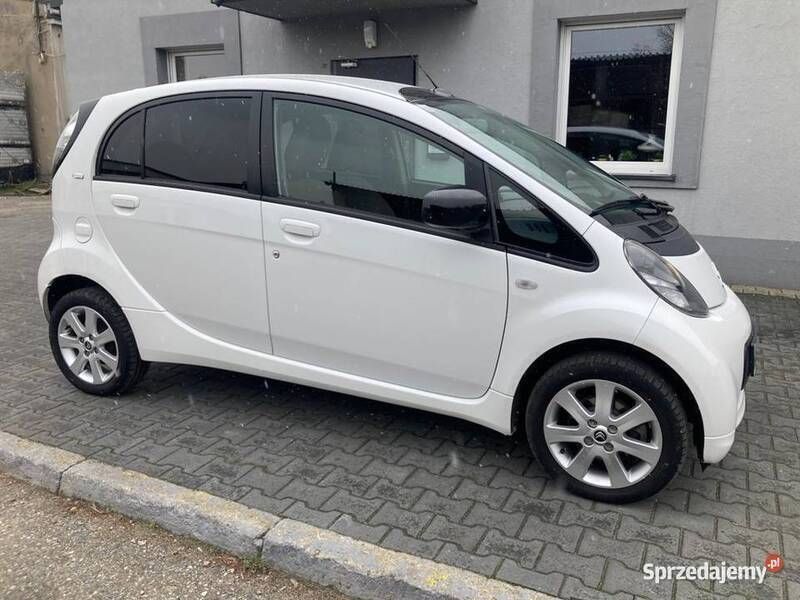 Używany 2011 Citroën C-zero Hatchback | 27 000 zł - Obraz 1/4
