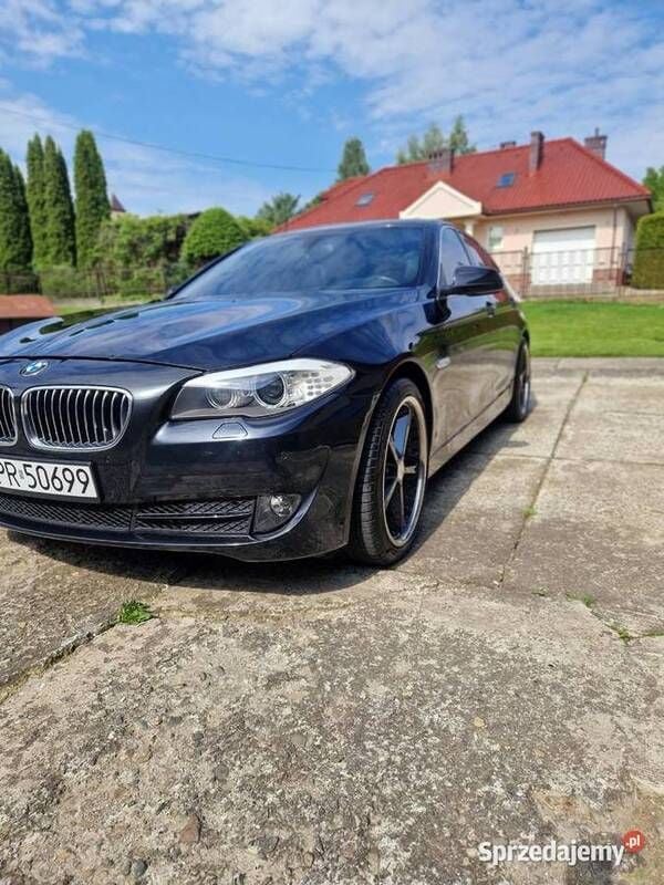 Używany BMW 535 306 KM (225 kW) 2013 Czarny Sedan/Limuzyna