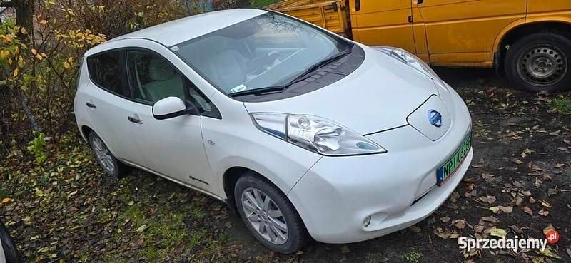 Biały Używany 2016 Nissan Leaf Hatchback | 26 000 zł - Obraz 1/3