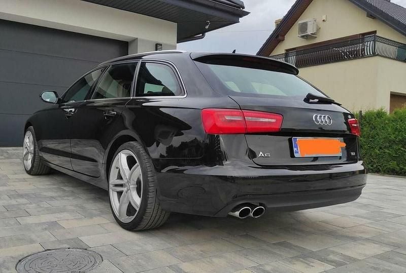 Używany Audi A6 2012 Czarny Kombi