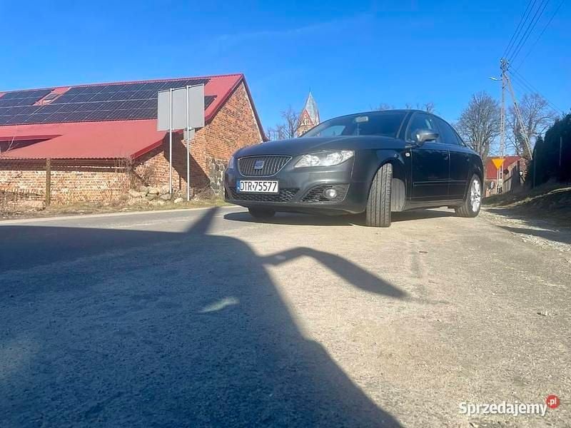 Używany Seat Exeo 2011 Grafitowy Sedan/Limuzyna