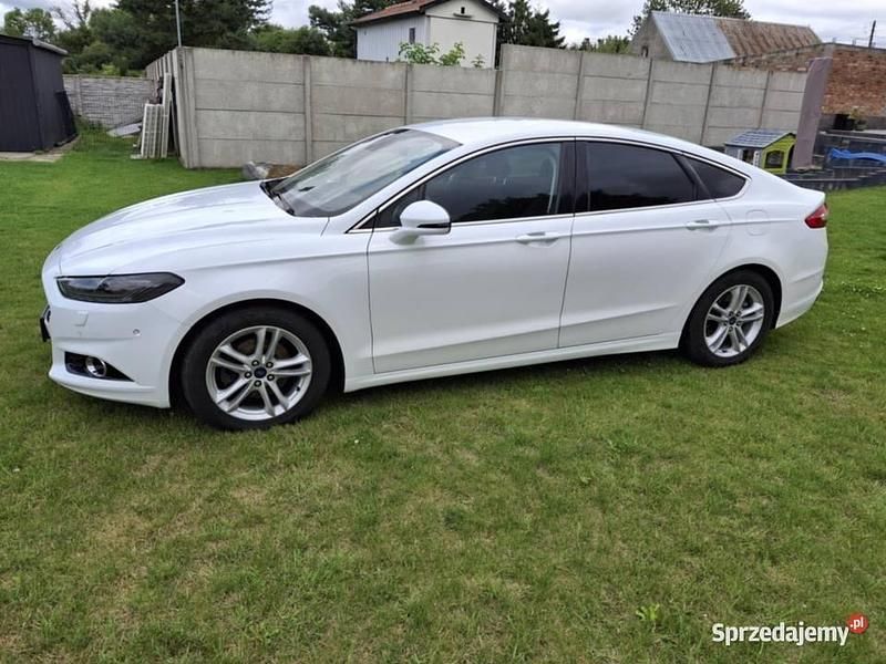Biały Używany 2014 Ford Mondeo Hatchback | 41 500 zł (Drogi) - Obraz 1/4