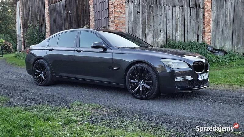 Grafitowy Używany 2009 BMW 730 Sedan/Limuzyna | 41 900 zł (Uczciwa cena) - Obraz 1/4