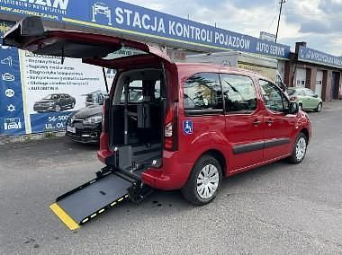 Czerwony Używany 2018 Citroën Berlingo Minivan | 46 500 zł - Obraz 1/4